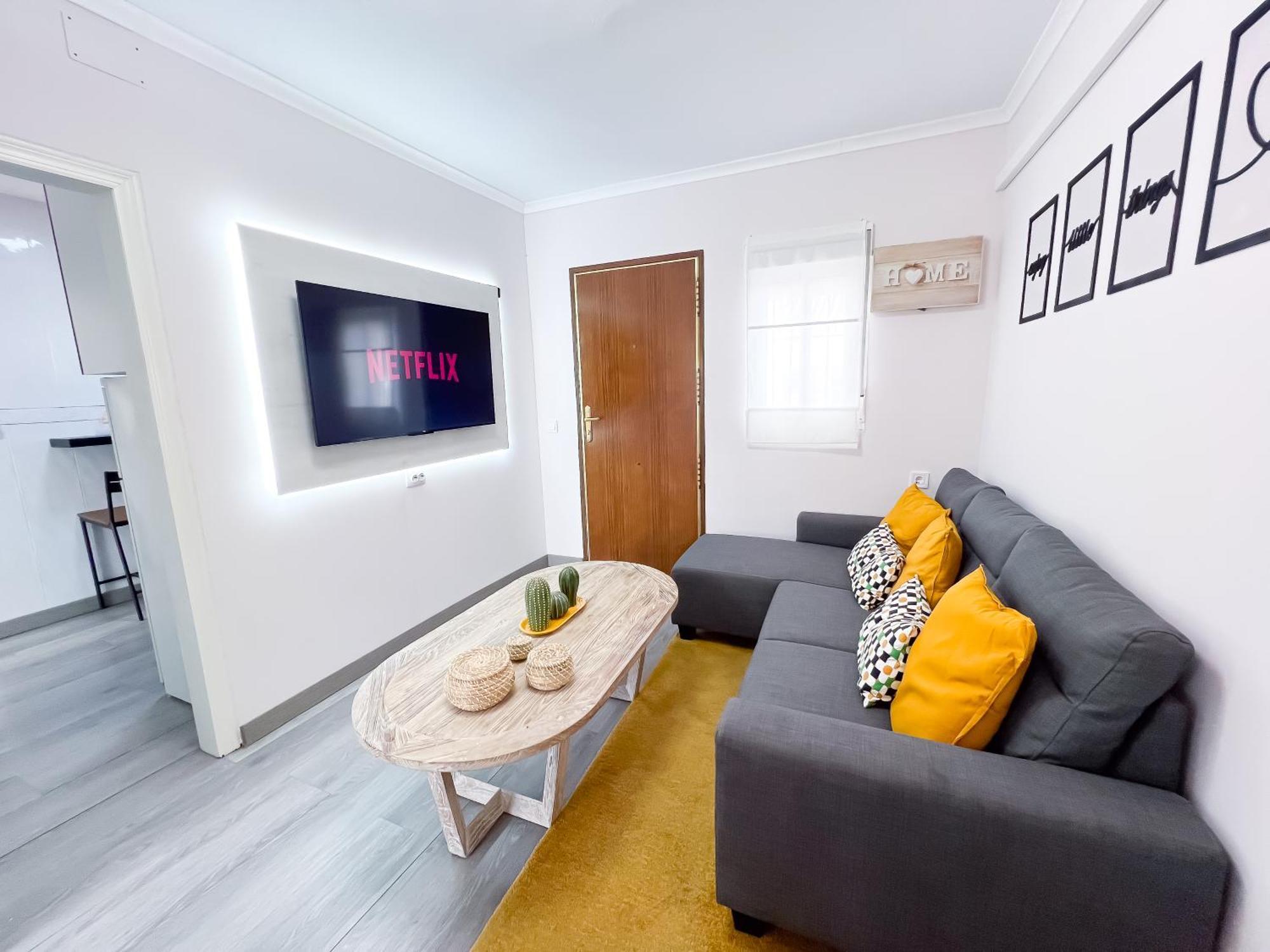Apartment El Encanto Andaluz 200M From Fuengirola Beach Exterior photo